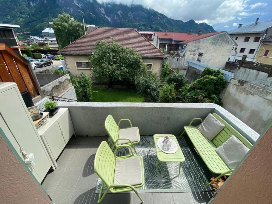 Appartement Au Pays Du Mont-Blanc 萨莱切 外观 照片